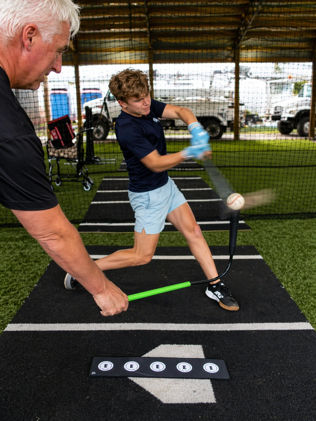 Handheld Flexible Batting Tee